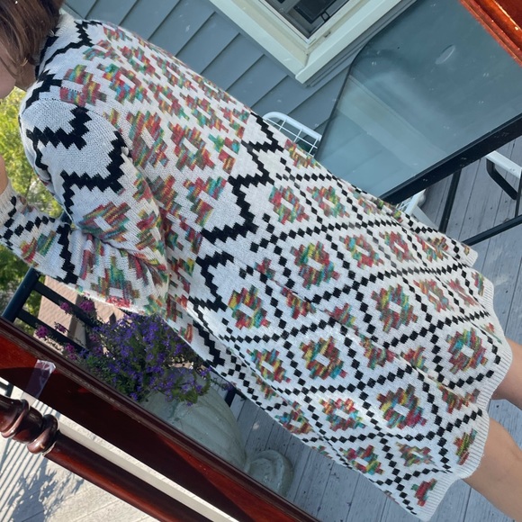 Cardigan - Picture 5 of 10